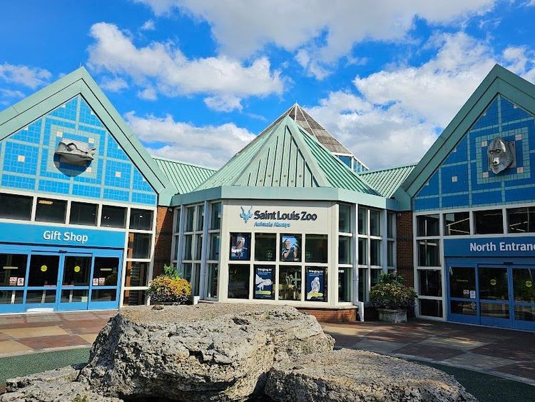 Saint Louis Zoo - St. Louis - USA - Booked ai