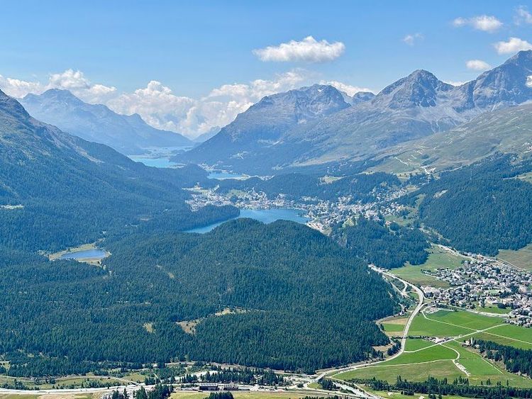 Muottas Muragl - Samedan - Switzerland - Booked ai