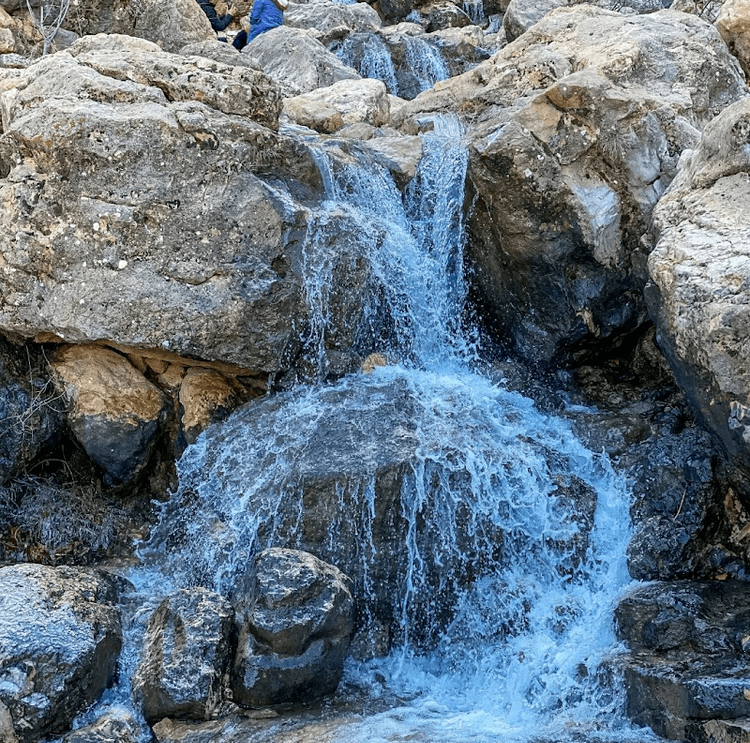 Holiday in Neyriz, Iran - Booked ai