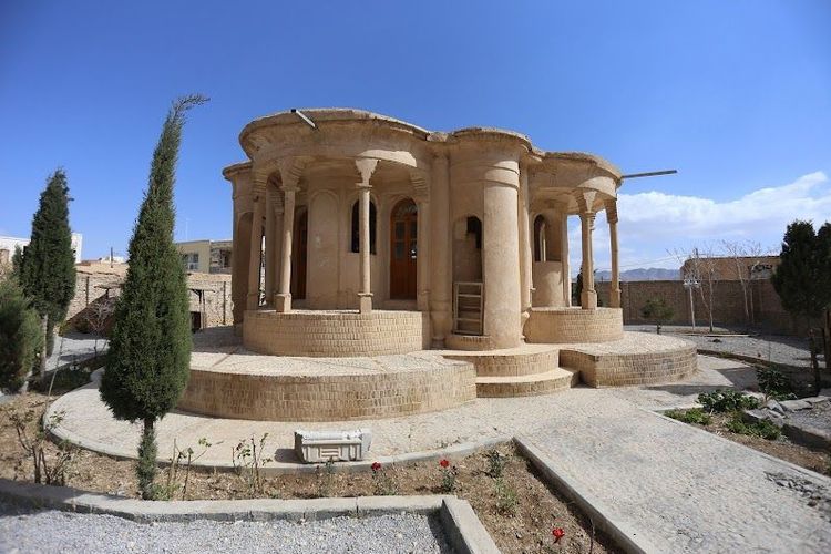 Kolah Farangi Mansion - Abadeh - Iran - Booked ai
