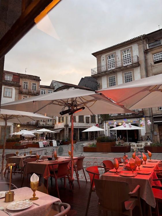 Porta Cozinha Tradicional - Viseu - Portugal - Booked ai