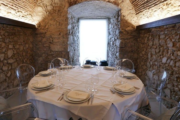 Tombalobos Restaurant - Portalegre - Portugal - Booked ai