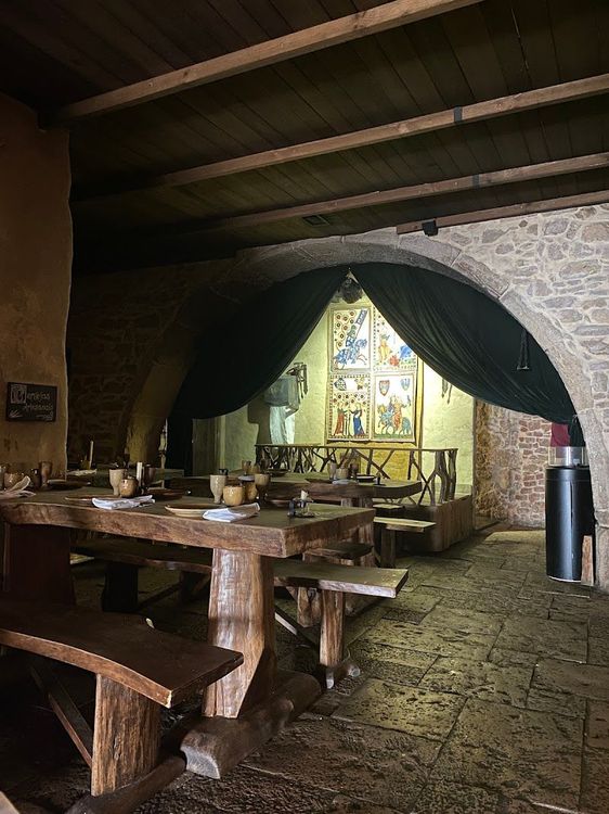 Taverna Antiqua - Tomar - Portugal - Booked ai