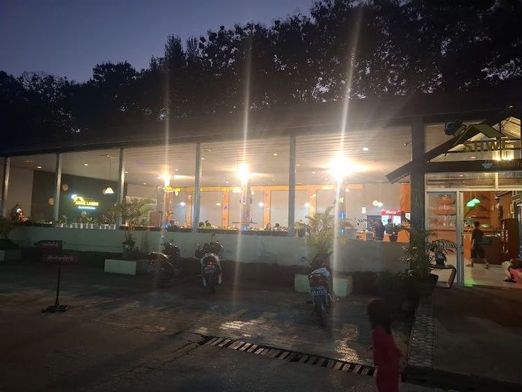 Shwe Lashio - Pathein Noodle Shop - Pathein - Myanmar - Booked ai