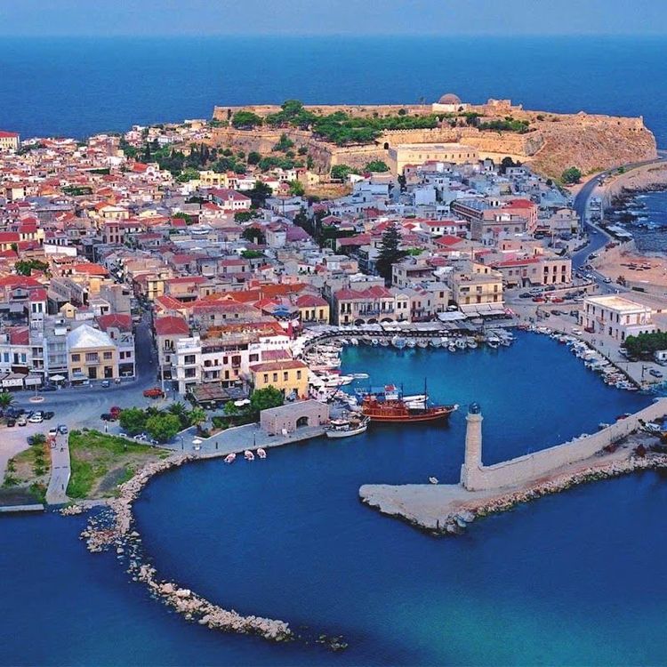 Holiday in Rethymno, Greece - Booked ai