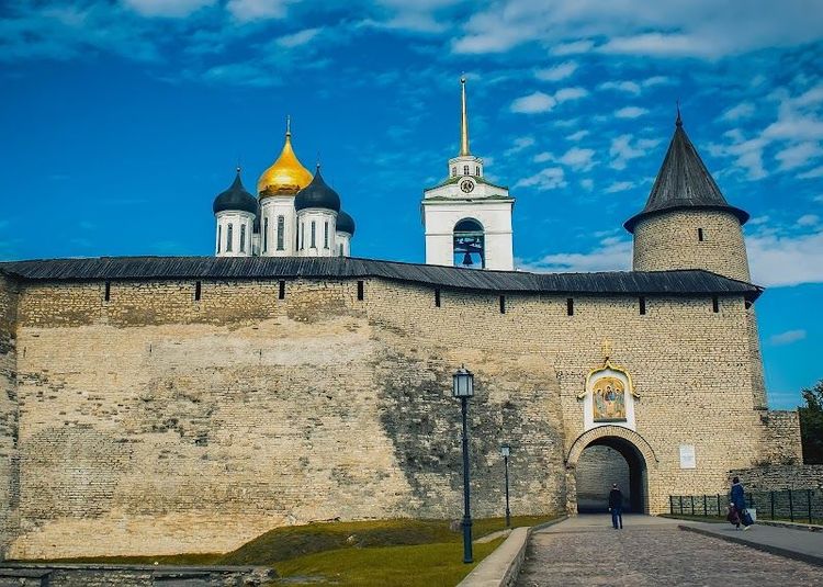 Pskov Krom - Pskov - Russia - Booked ai