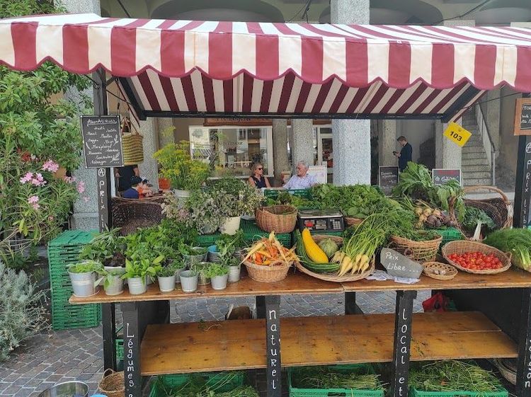 Marché de la vieille ville de Sion - Sion - Switzerland - Booked ai