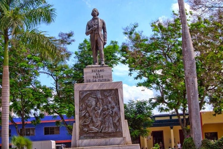 Parque Cespedes - Bayamo - Cuba - Booked ai
