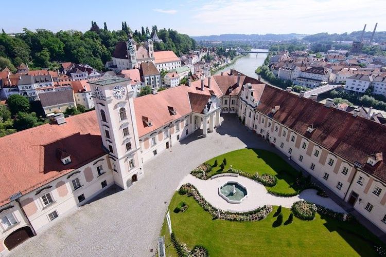 Schloss Lamberg - Steyr - Austria - Booked ai