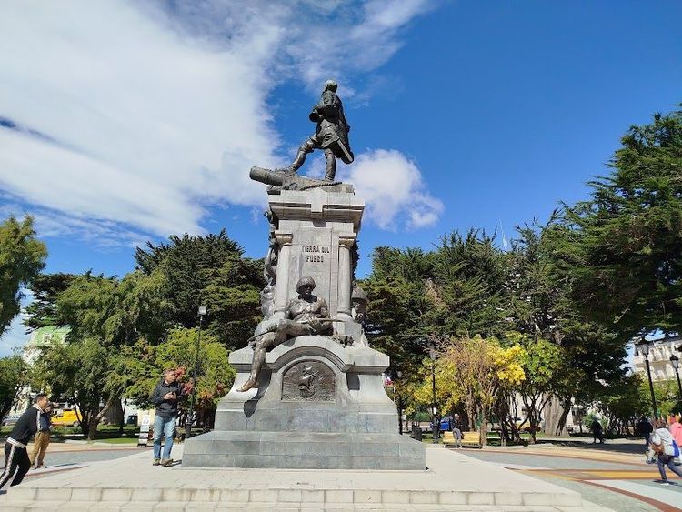 Plaza Armas Punta Arenas - Punta Arenas - Chile - Booked ai