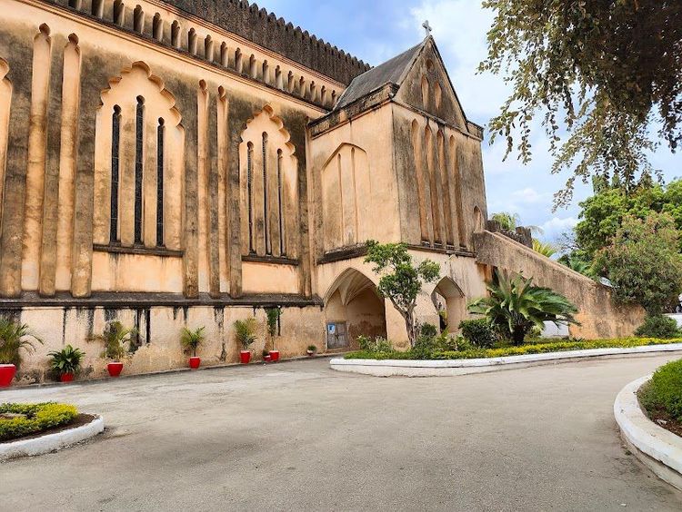 Gos tour in Zanzibar. Get your guide for slave market and Stone town city - Zanzibar - Tanzania - Booked ai