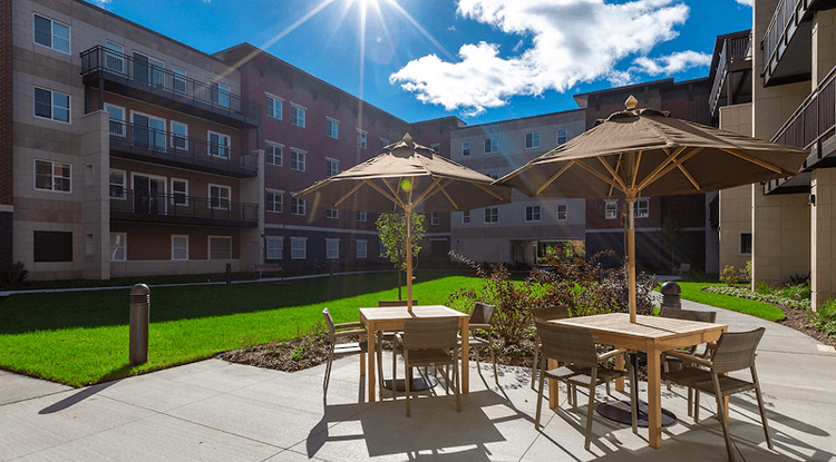 The Carrington at Lincolnwood - Lincolnwood - USA - Booked ai