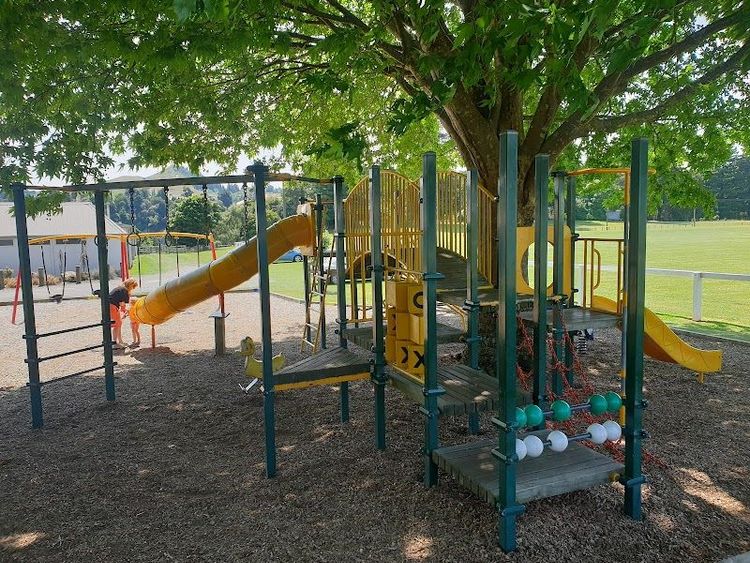 Memorial Park - Taihape - New Zealand - Booked ai