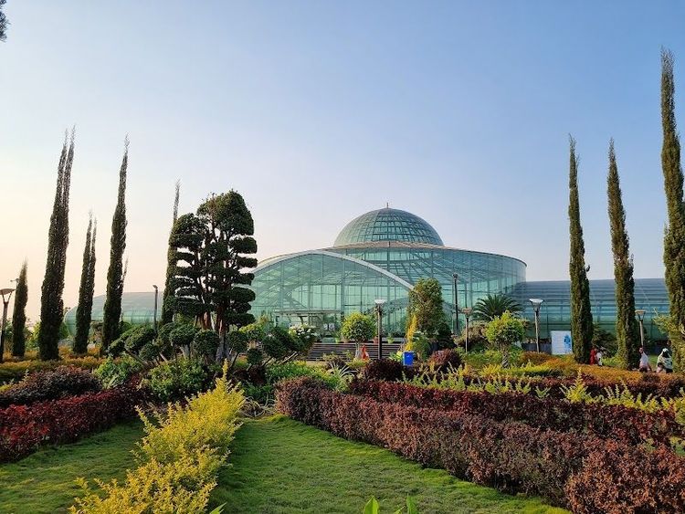 Glass House Kunduwada Lake Daavanagere - Davanagere - India - Booked ai