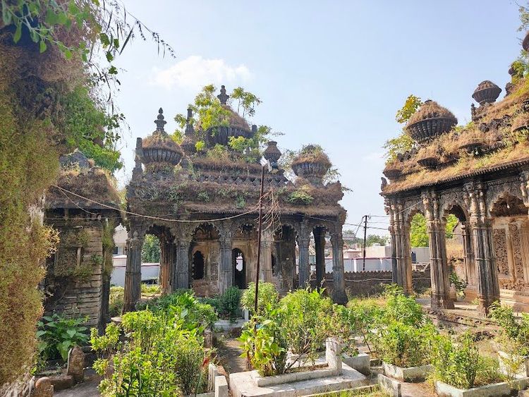 Tombs Of The Babi Kings - Junagadh - India - Booked ai