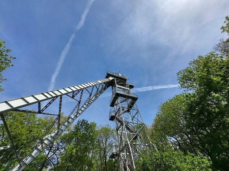 Vince Ranzinger Lookout - Tatabánya - Hungary - Booked ai