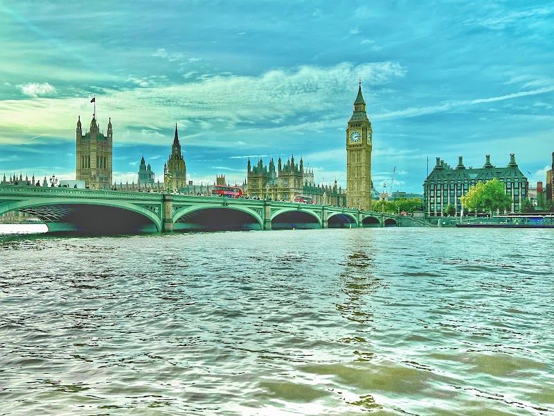 River Thames - London - United Kingdom - Booked ai