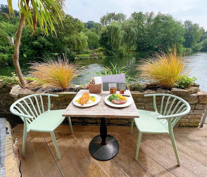 The Boathouse at Boulters Lock - London - UK - Booked ai