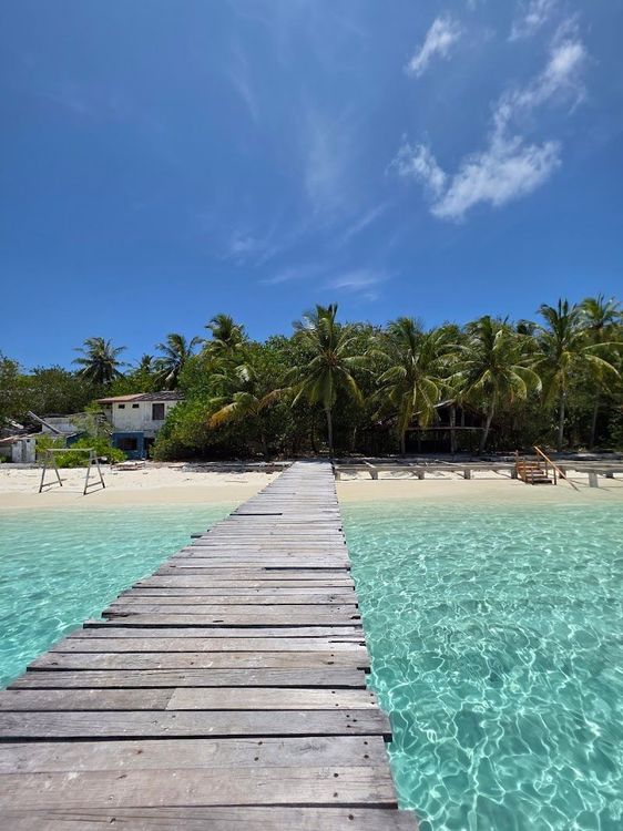 Hithadhoo Travel Guide - Best time to visit - Booked ai