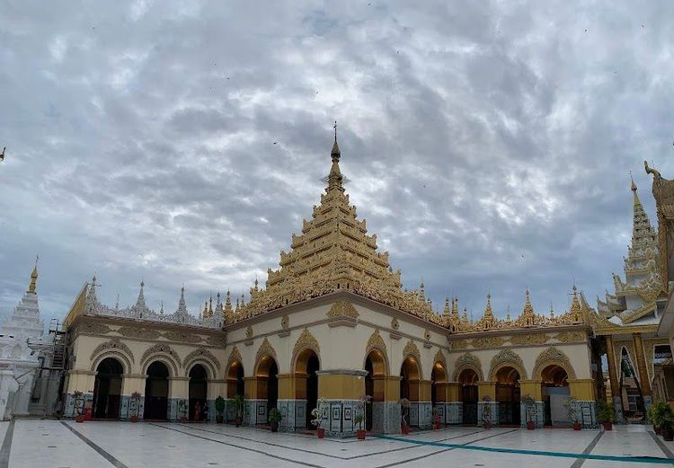 Mahamuni Pagoda - Mandalay - Myanmar - Booked ai