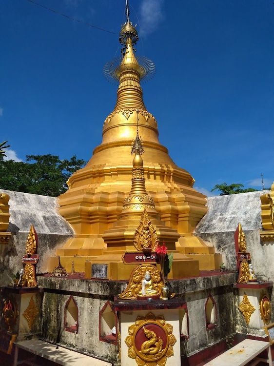 Snake pagoda - Bago - Myanmar - Booked ai
