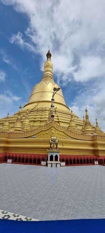 Shwe Maw Daw Pagoda - Bago - Myanmar - Booked ai