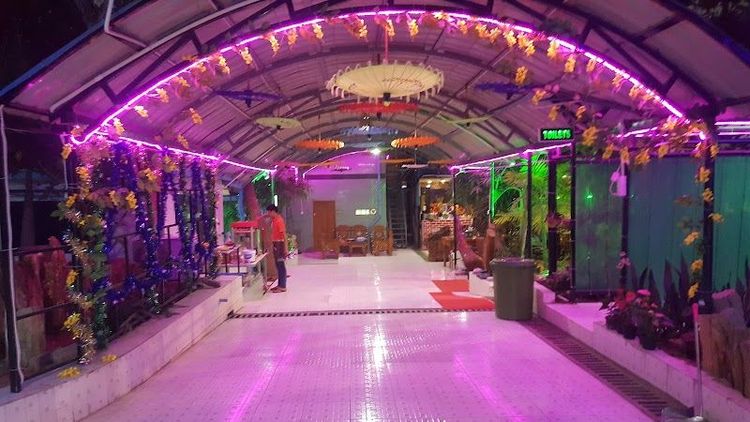 D Restaurant - Sagaing - Myanmar (Burma) - Booked ai