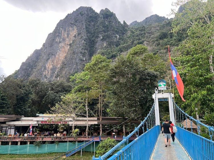 Namsong Blue Bridge - Vang Vieng - Laos - Booked ai