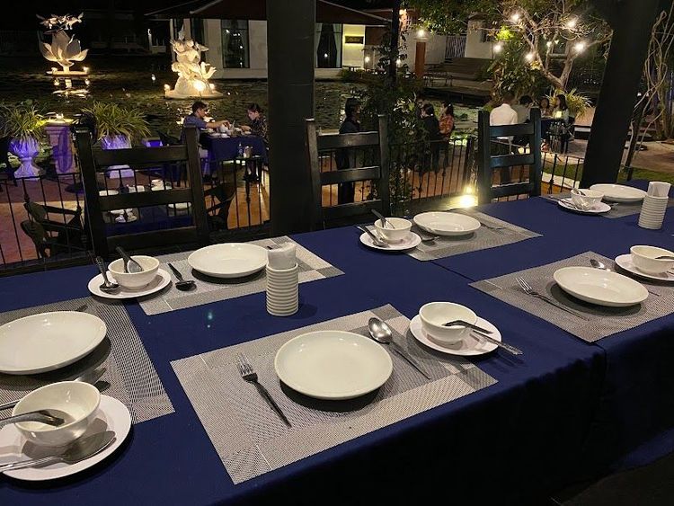 Bua Luang Restaurant - Lopburi - Thailand - Booked ai