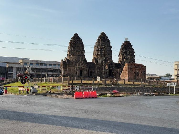Lopburi Travel Guide - Best time to visit - Booked ai