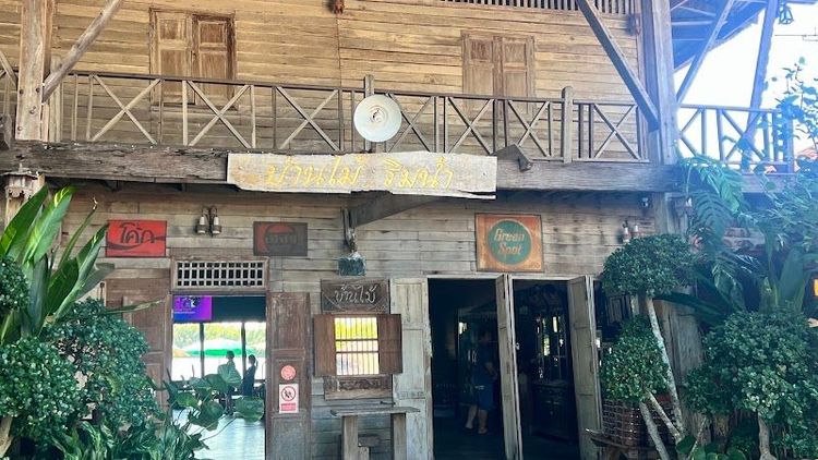 Ban Mai Rimnam Padriew - Chachoengsao - Thailand - Booked ai