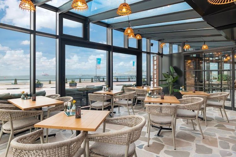 Boulevard 17 - Vlissingen - Netherlands - Booked ai