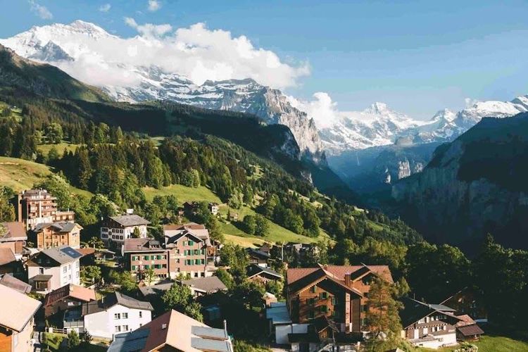 Wengen - Lauterbrunnen - Switzerland - Booked ai