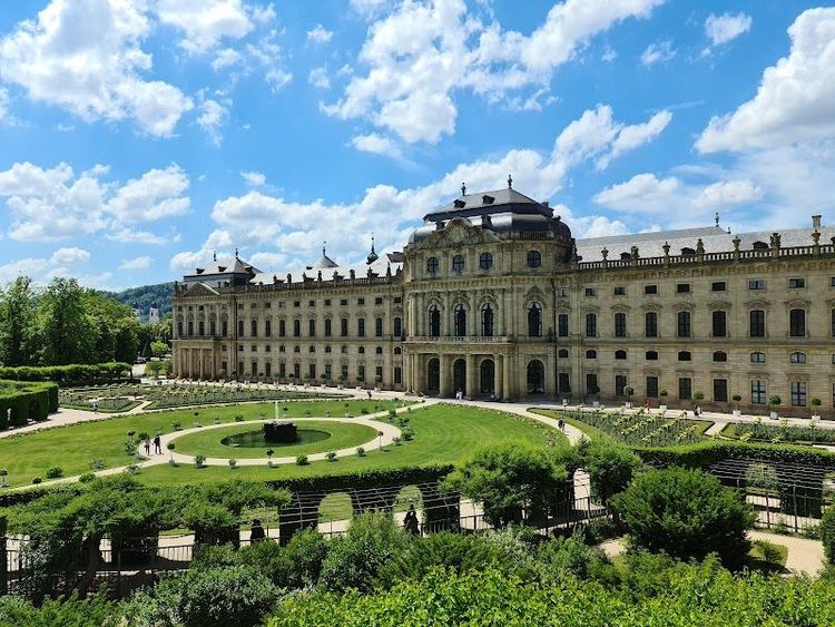 Court Garden - Würzburg - Germany - Booked ai