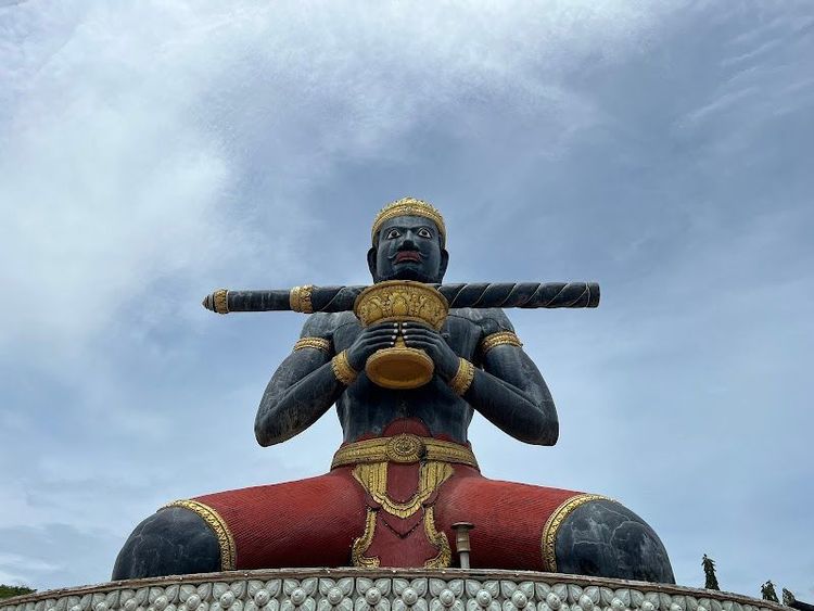 Lok Ta Dambong Kra Nhoung - Battambang - Cambodia - Booked ai