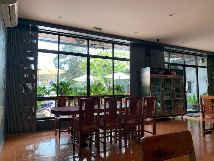 Organic Cafe - Thakhek - Laos - Booked ai