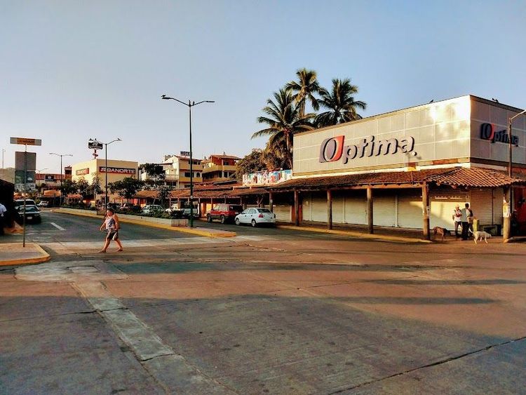 Mercado Municipal - Zihuatanejo - Mexico - Booked ai