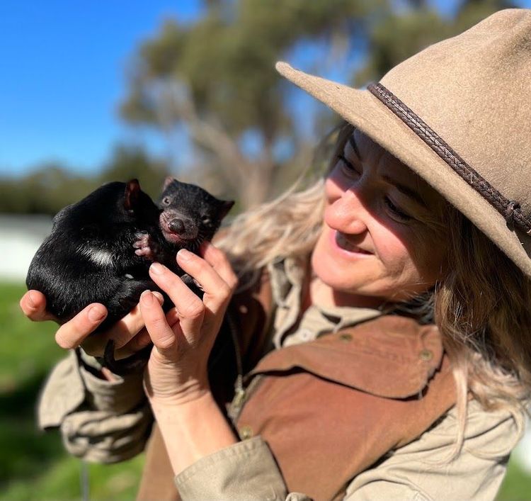 East Coast Natureworld - Bicheno - Australia - Booked ai