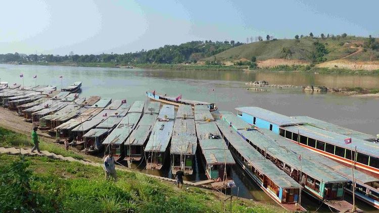 Houayxay Travel Guide - Best time to visit - Booked ai