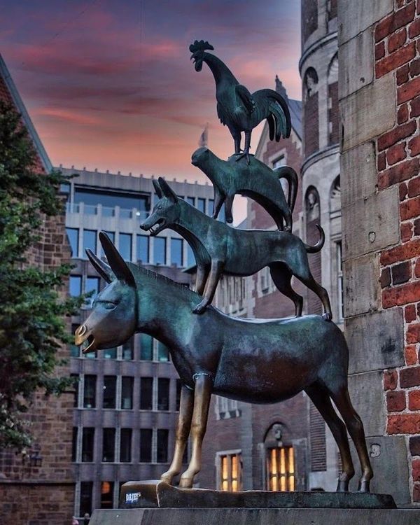 Town Musicians of Bremen - Bremen - Germany - Booked ai