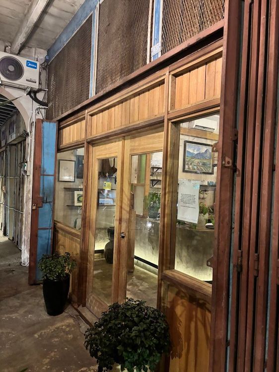 Rusty & Co. - Kangar - Malaysia - Booked ai