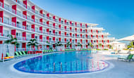 Grand Decameron Cornwall Beach, A Trademark All-Inclusive Resort