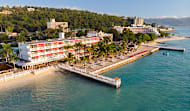 Grand Decameron Montego Beach, A Trademark All-Inclusive Resort