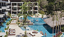 Hotel Azura Beach Resort