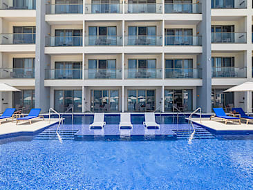 Adults Only, Royalton CHIC Antigua Resort, Dickenson Bay