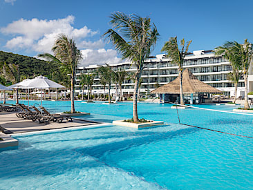 Kids and Family at Ocean Eden Bay, Coral Spring, Jamaica