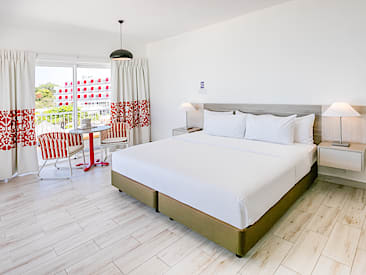 Grand Decameron Cornwall Beach, A Trademark All-Inclusive Resort, Montego Bay
