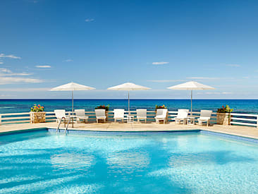 Couples Sans Souci, Ocho Rios