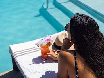 The Sunshine Hotel & Suites, Cayman Islands
