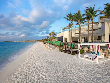 Bars and Restaurants at Grand Oasis Tulum Riviera, Akumal